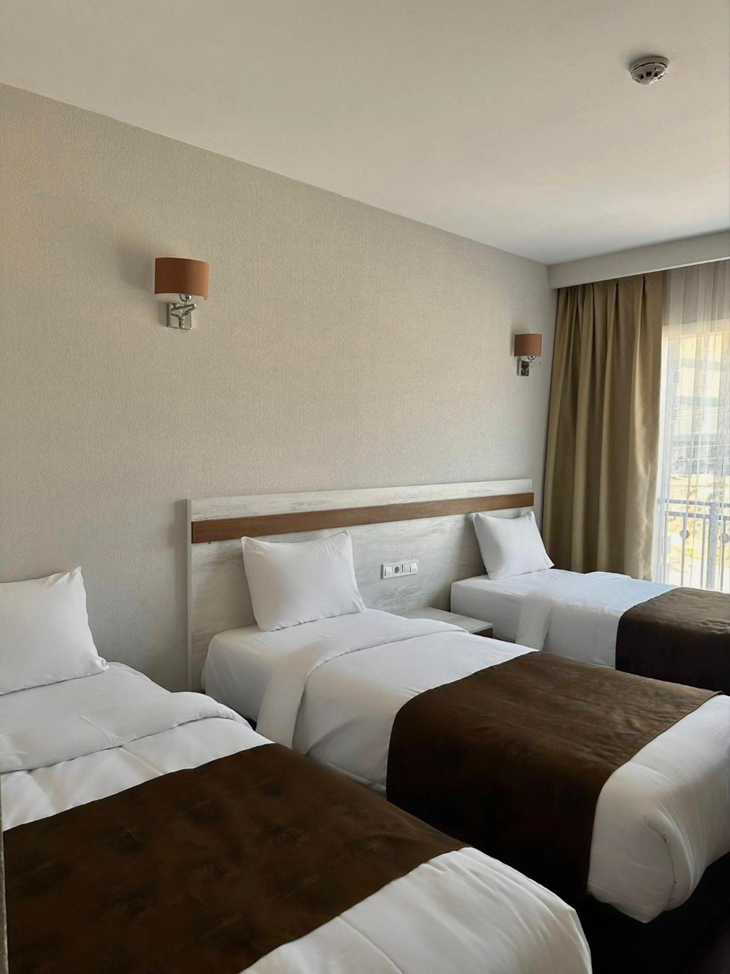 คันยอนวาดีโอเทล Hotel Karabuk  ภายนอก รูปภาพ