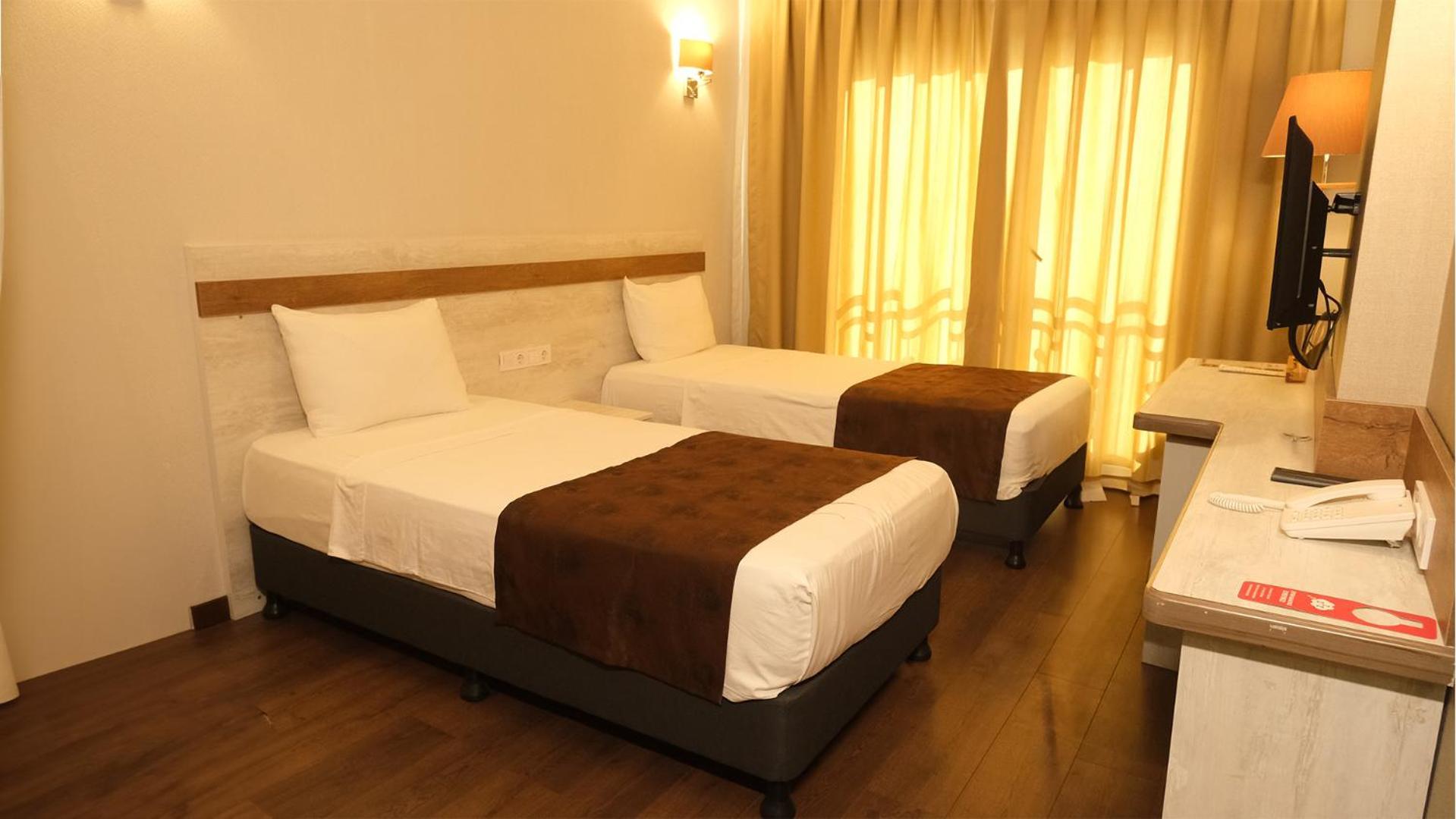 คันยอนวาดีโอเทล Hotel Karabuk  ภายนอก รูปภาพ