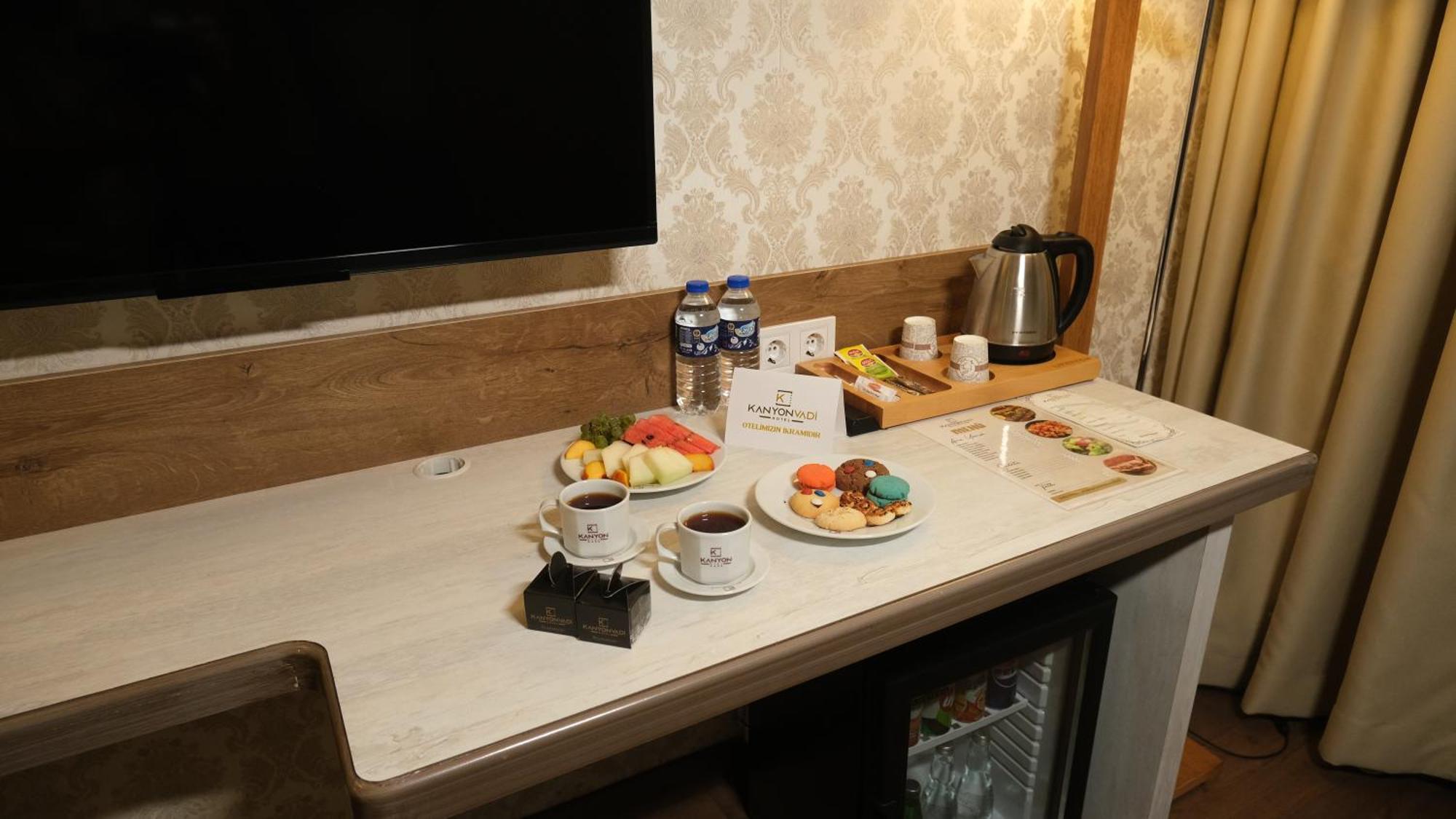 คันยอนวาดีโอเทล Hotel Karabuk  ภายนอก รูปภาพ