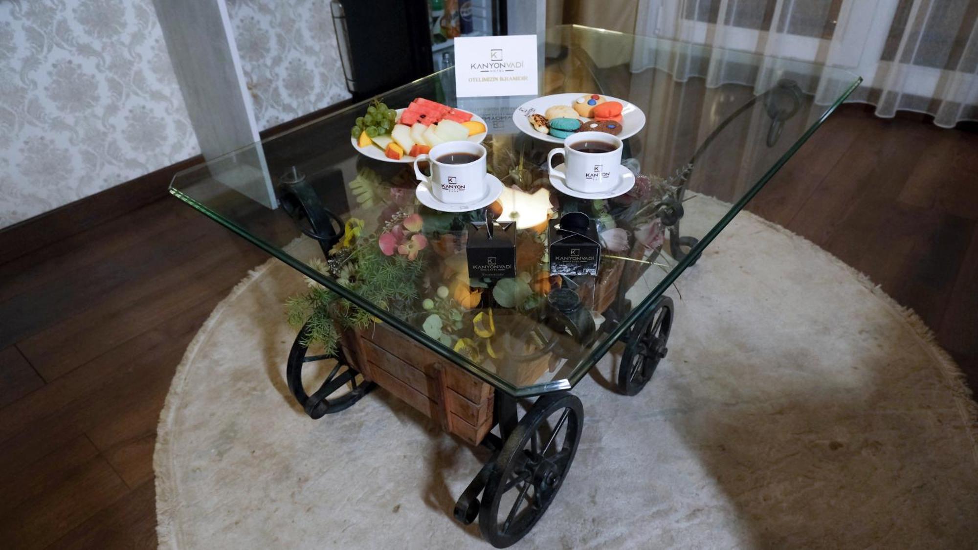 คันยอนวาดีโอเทล Hotel Karabuk  ภายนอก รูปภาพ