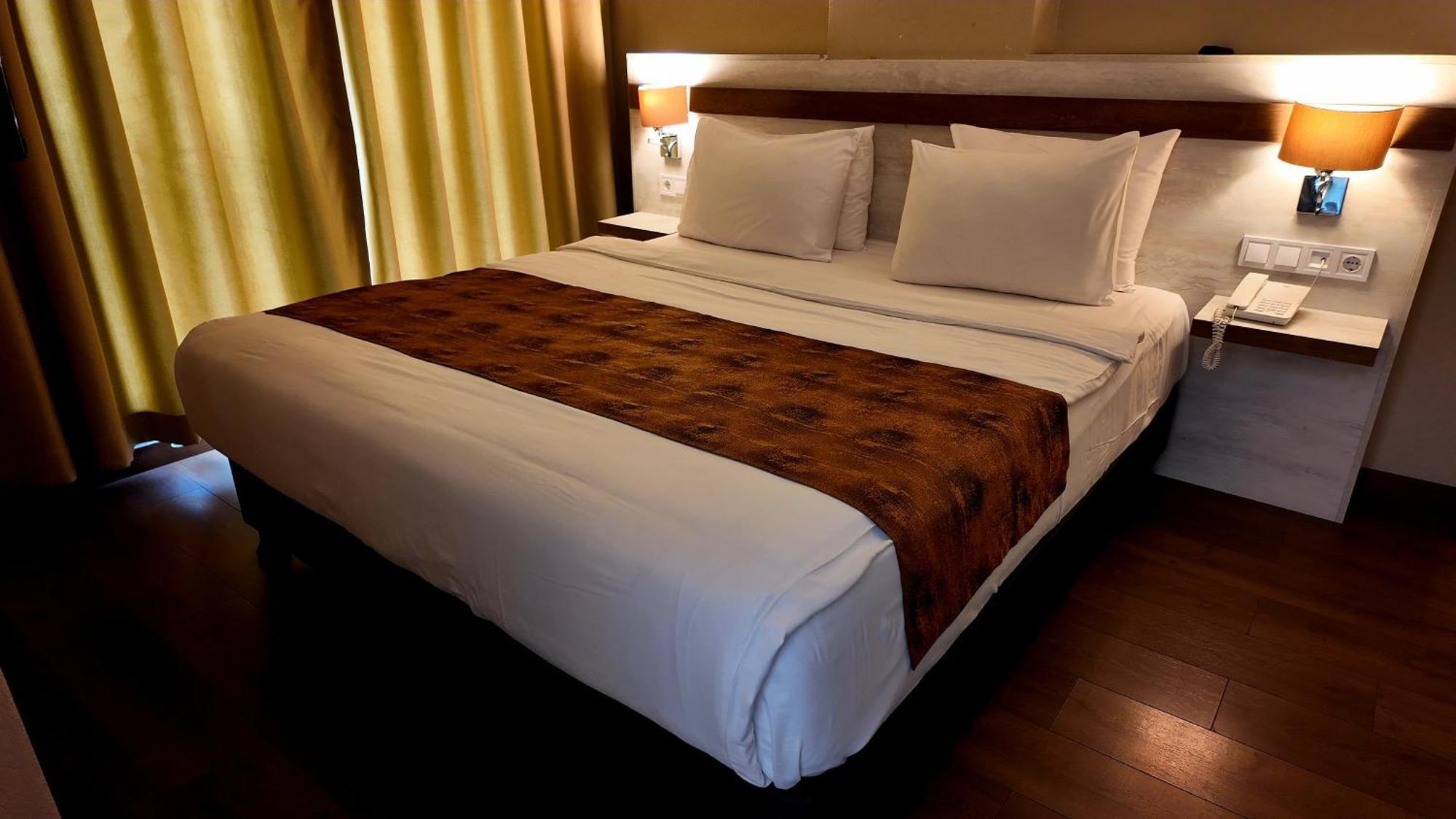คันยอนวาดีโอเทล Hotel Karabuk  ภายนอก รูปภาพ