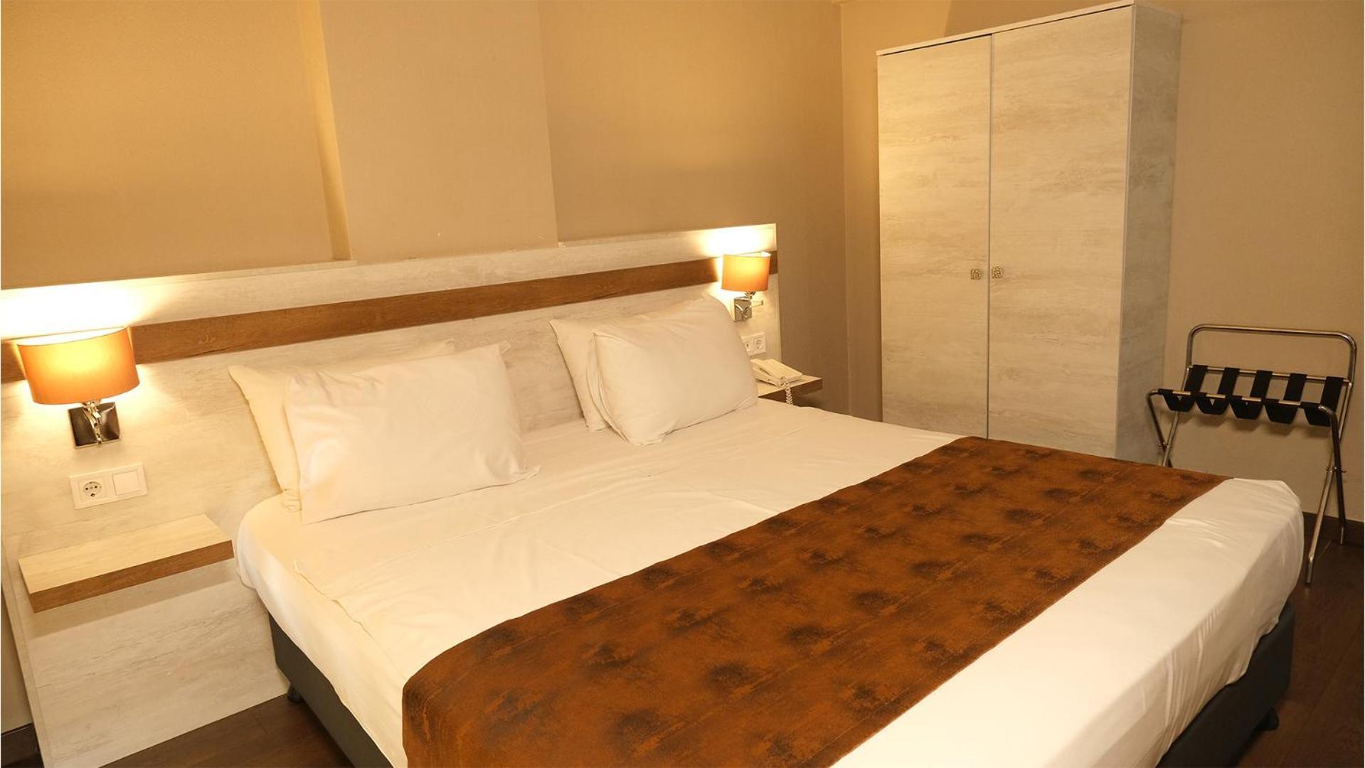 คันยอนวาดีโอเทล Hotel Karabuk  ภายนอก รูปภาพ