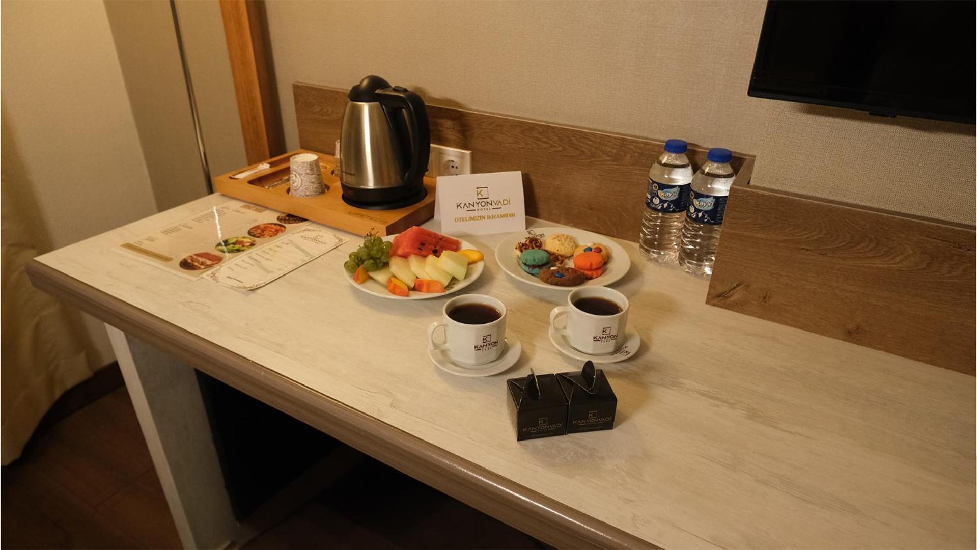 คันยอนวาดีโอเทล Hotel Karabuk  ภายนอก รูปภาพ